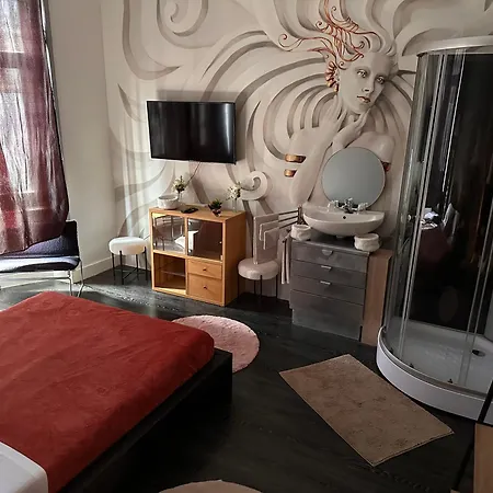 Neptune Love hotel *